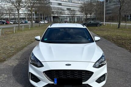 Ford Focus 104.893 km 12.900 &euro; Mannheim 68167