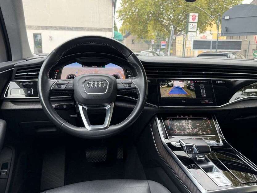 Audi Q7 115.000 km 44.870 € Köln (Rath) 51107