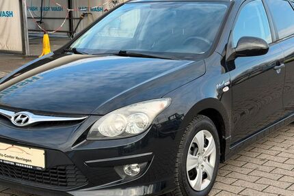 Hyundai i30 206.000 km 2.890 &euro; Hamm 59067