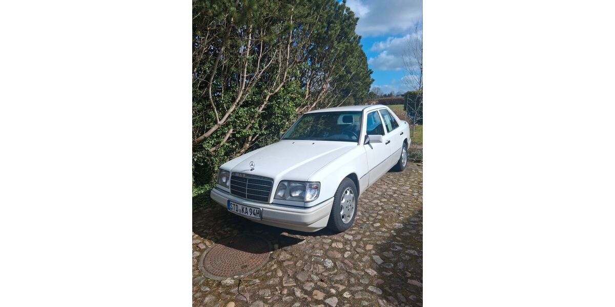 Mercedes-Benz E 280 214.000 km 7.900 &euro; Deinste 21717