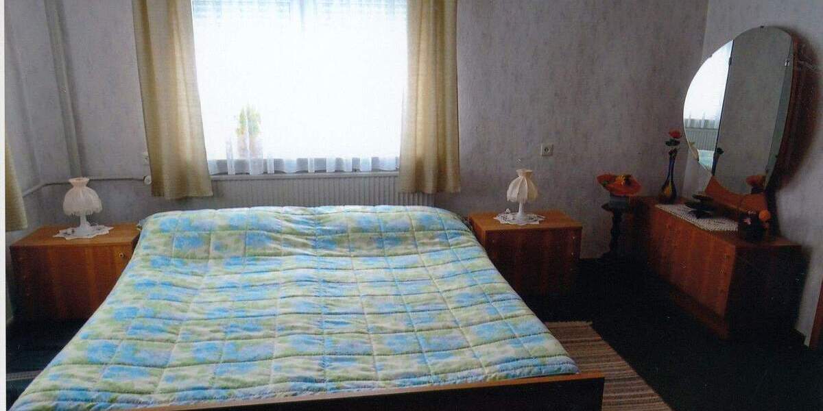 Einfamilienhaus Sachsenbrunn Stelzen - 6 Zimmer, 170 m&sup2;, 69.000&euro; | Angebot:25668296