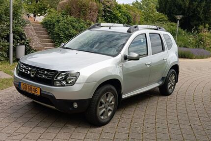 Dacia Duster 98.500 km 11.900 &euro; Perl 66706
