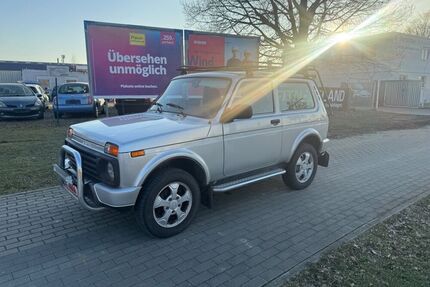 Lada Urban