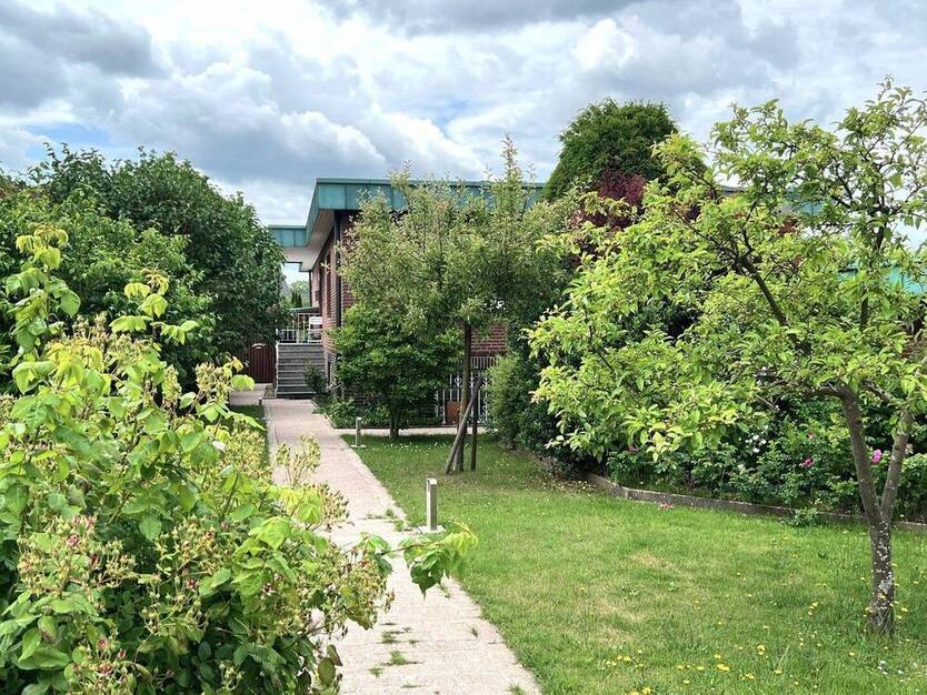 Energetisch auf Höchststand ! Bungalow mit Charme und Potenzial - PROVISIONSFREI - Ein Angebot von IVD-HAUSVERWALTUNG GERD VON DER HEIDE Immobilie