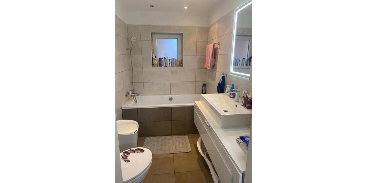 Mehrfamilienhaus, Wohnhaus Reutlingen Sondelfingen - 8 Zimmer, 240 m&sup2;, 665.000&euro; | Angebot:22610765