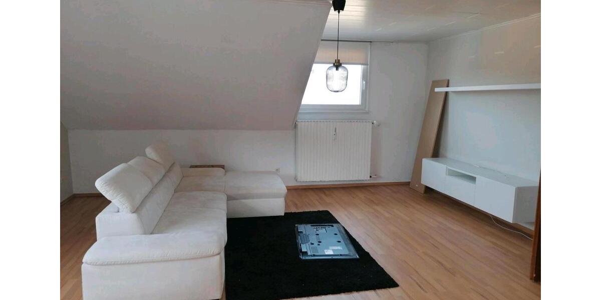 Dachgeschoßwohnung Marpingen - 5 Zimmer, 135 m&sup2;, 800&euro; | Angebot:26121979