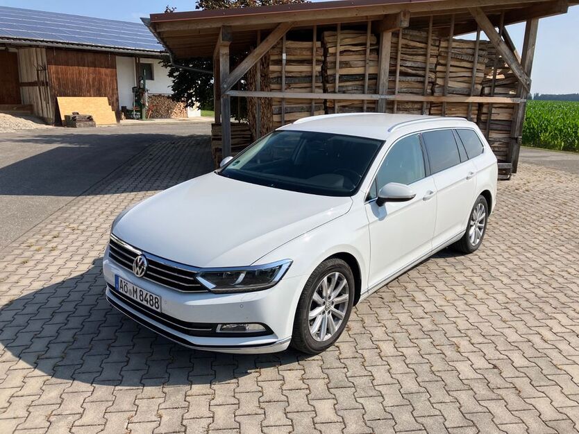 VW Passat Variant 124.987 km 14.800 € Unterneukirchen 84579
