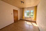 Großes Grundstück in Hüllhorst: Einfamilienhaus mit Potenzial zur Neugestaltung - Grundstück Hüllhorst | Angebot:26905367