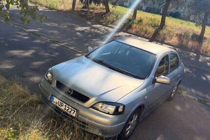 Opel Astra 93.000 km 1.200 &euro; Borna 04552