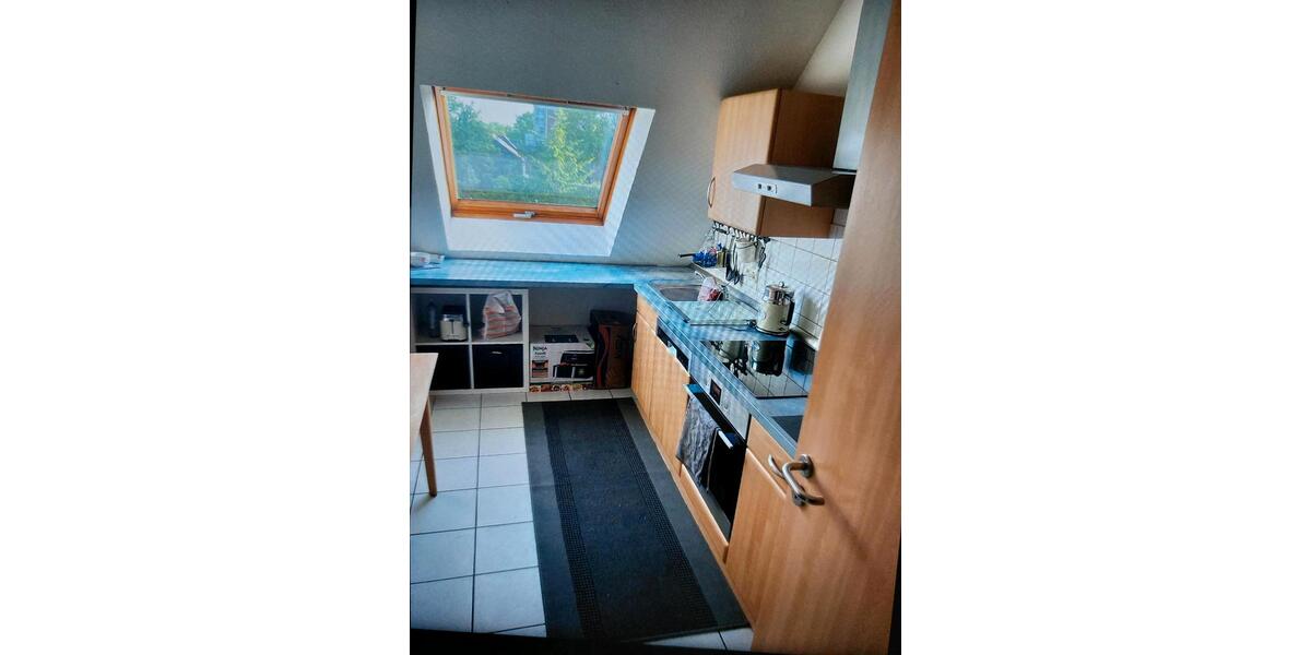 Helle moderne Dachgeschosswohnung 3 zimmer