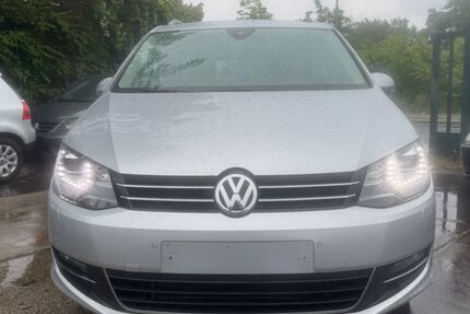 VW Sharan 161.237 km 15.900 € berlin 10829