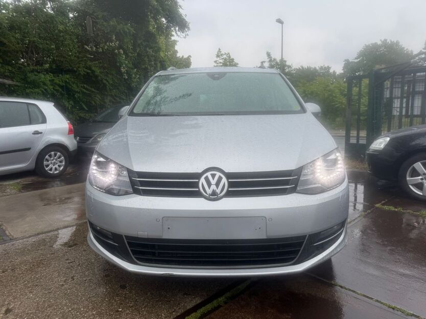 VW Sharan 161.237 km 15.900 € berlin 10829