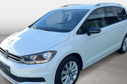 VW Touran 17.141 km 33.980 &euro; Frankfurt am Main 60528