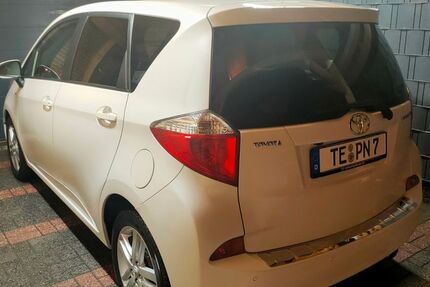 Toyota Verso-S 146.000 km 8.790 &euro; Ibbenbüren 49479