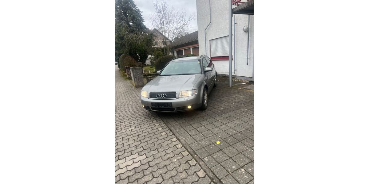 Audi A4 180.000 km 2.699 &euro; Saarwellingen 66793