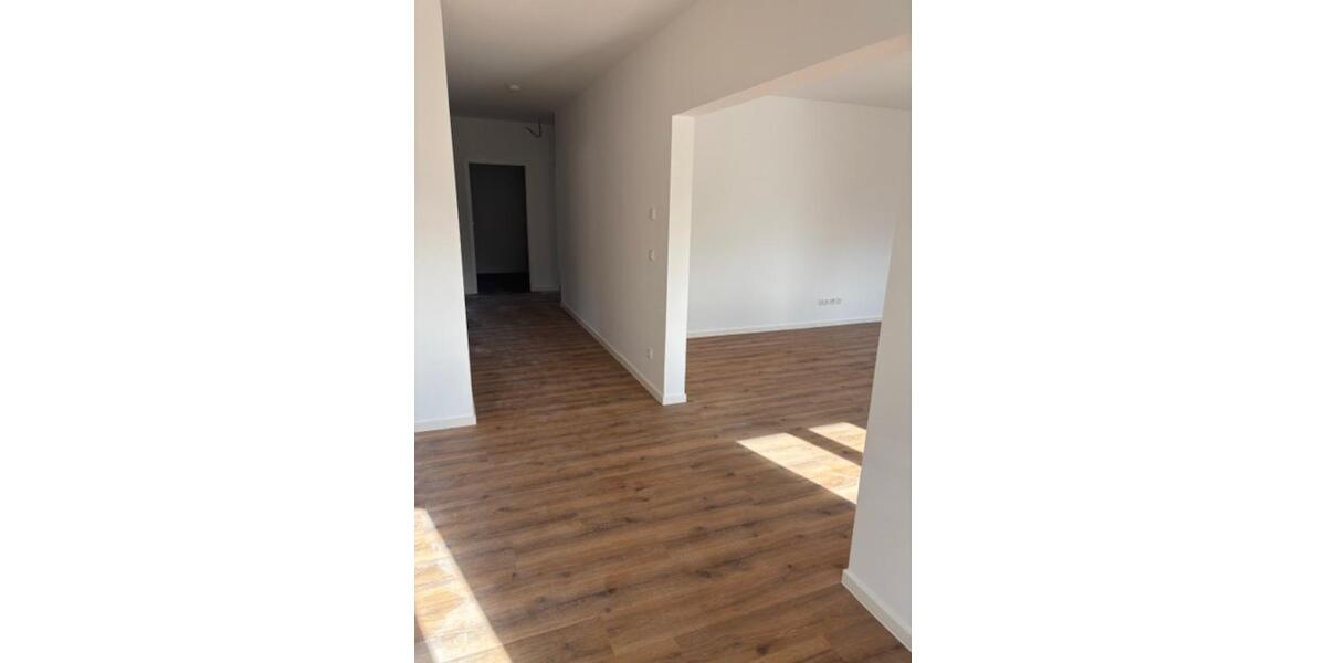 Erdgeschoßwohnung Bad Saarow - 4 Zimmer, 143 m&sup2;, 1.612&euro; | Angebot:25881455