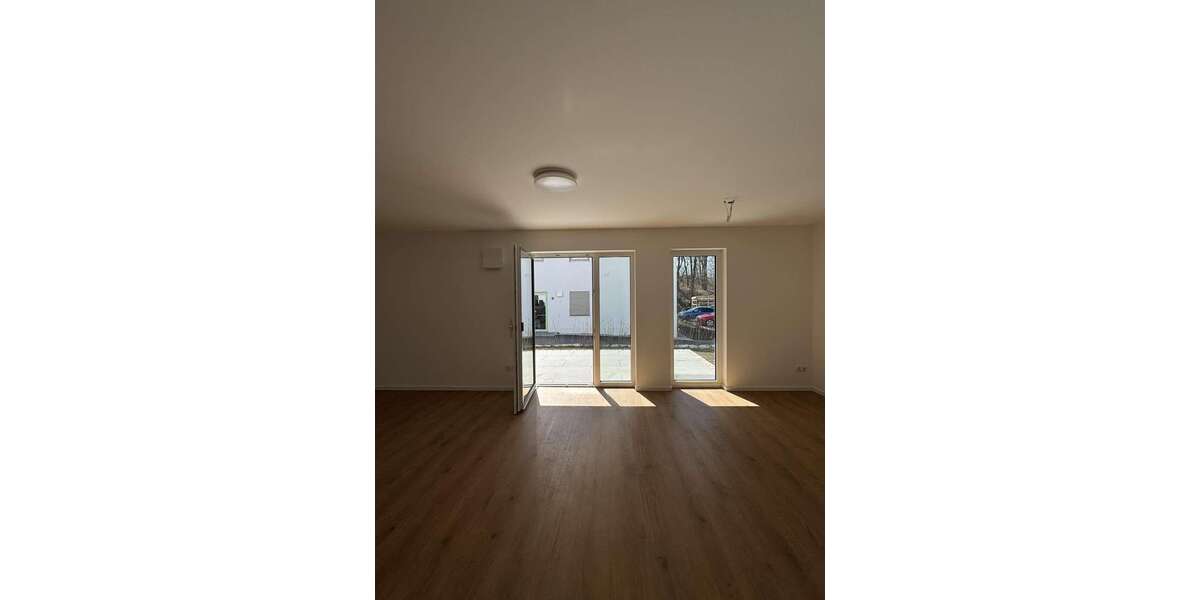 Etagenwohnung Langenbach - 4 Zimmer, 115 m&sup2;, 1.990&euro; | Angebot:26884509