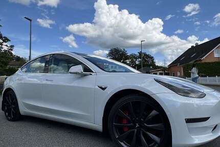 Tesla Model 3 102.000 km 23.449 &euro; Radeberg 01454