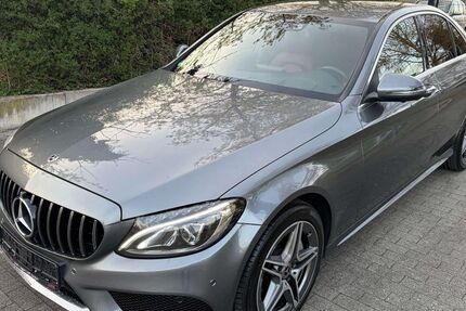 Mercedes-Benz C 250 180.000 km 17.499 &euro; Berlin 13581
