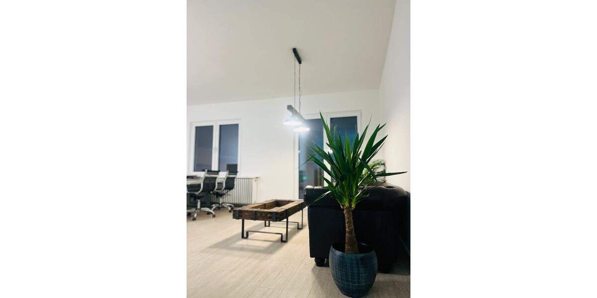 Penthouse-Arbeitsplatz Saarbrücken: flexibel, stilvoll, mit Stadtblick zimmer