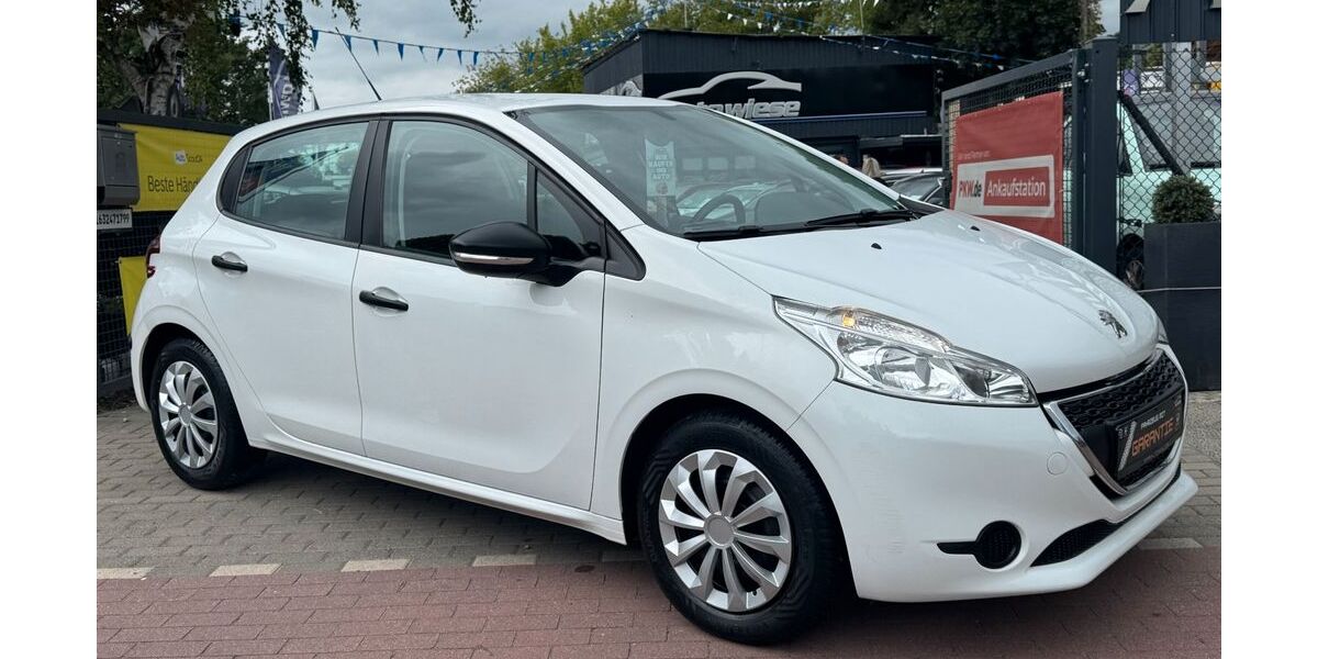 Peugeot 208 94.872 km 4.990 &euro; BERLIN 13127