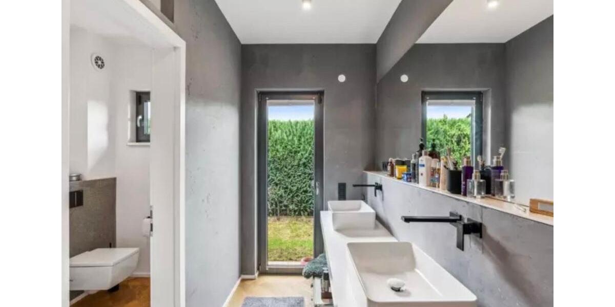 Bungalow Neu-Ulm Burlafingen - 4 Zimmer, 280 m&sup2;, 1.640.000&euro; | Angebot:26112192