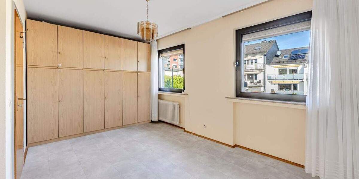Reihenmittelhaus Wuppertal Ronsdorf - 4 Zimmer, 110 m&sup2;, 349.000&euro; | Angebot:23940476