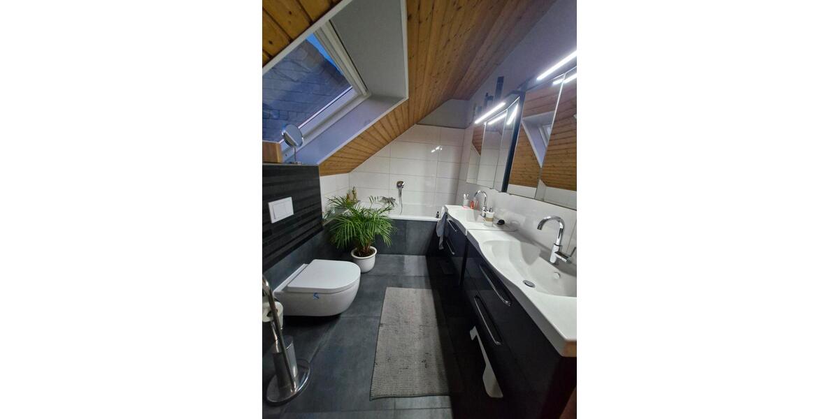 Reihenhaus Schwerte - 5 Zimmer, 150 m&sup2;, 460.000&euro; | Angebot:27128288