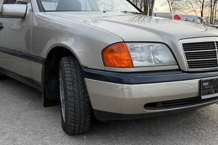 Mercedes-Benz C 200 249.604 km 2.700 &euro; Kropp 24848