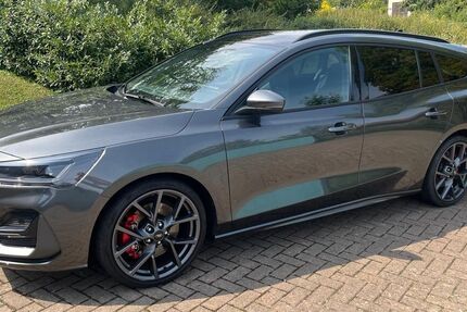 Ford Focus 25.000 km 33.950 € Merzig 66663