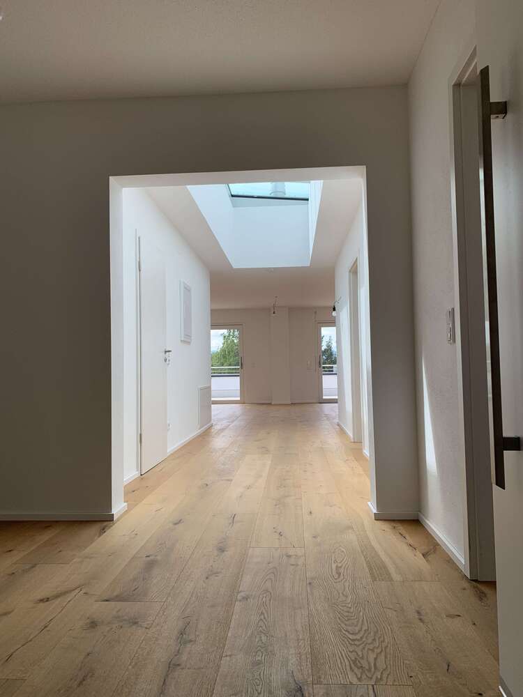 Wohnung zum Mieten in Traunreut 1.580 € 190.14 m²