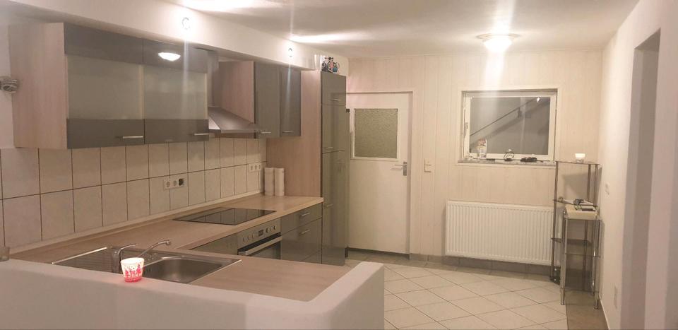 Etagenwohnung Dorfen - 4 Zimmer, 100 m&sup2;, 1.500&euro; | Angebot:25397685