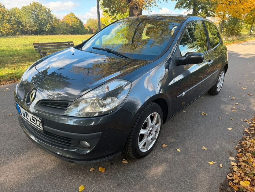 Renault Clio 174.800 km 999 € Mühlheim Am Main 63165