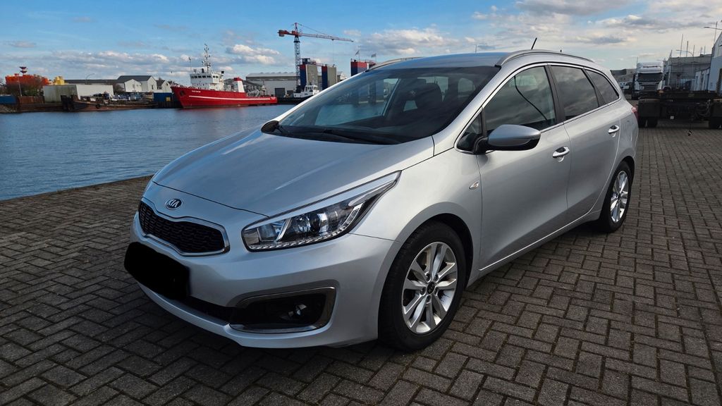 Kia ceed Sportswagon 54.800 km 11.250 &euro; Bremerhaven 27580