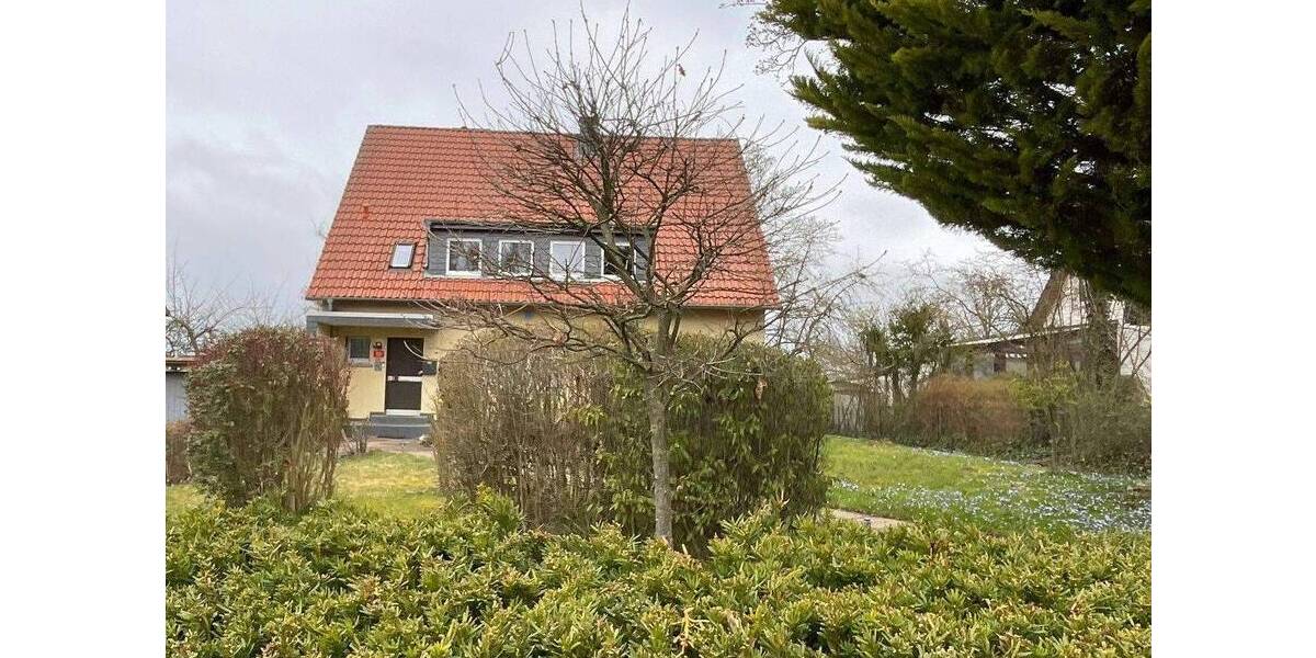 Einfamilienhaus Petersberg - 6 Zimmer, 180 m&sup2;, 1.600&euro; | Angebot:26106614