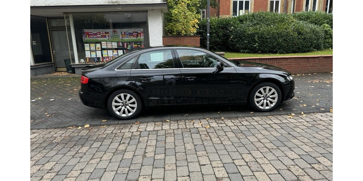 Audi A4 (B8) 227.390 km 9.000 € Hamm 59065