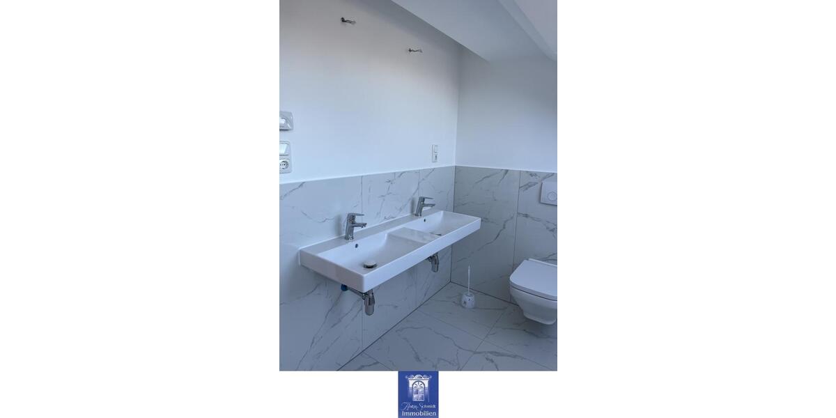 Dachgeschoßwohnung Dresden Cotta - 5 Zimmer, 120 m&sup2;, 1.500&euro; | Angebot:25422970