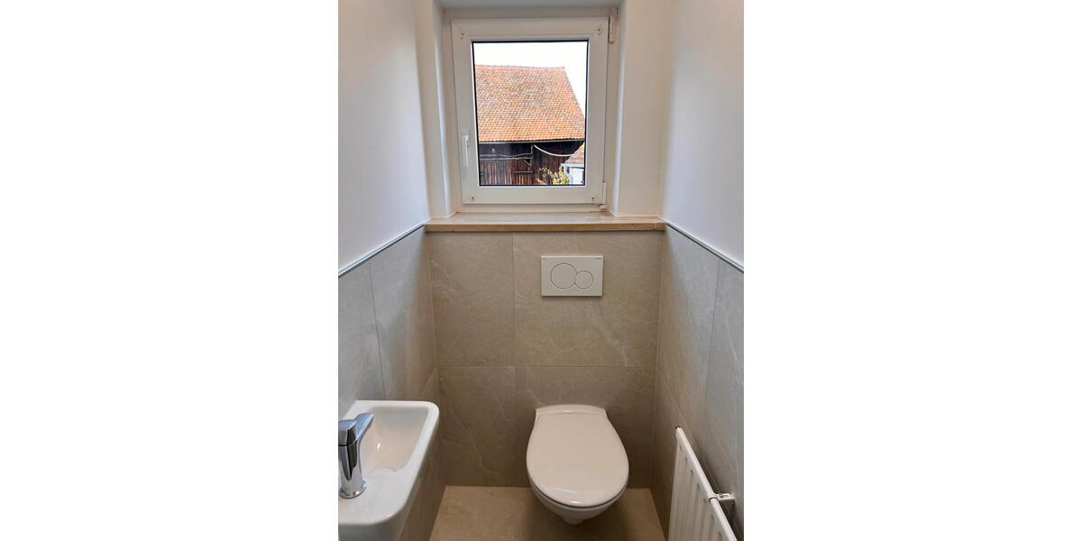 Erdgeschoss-Wohnung mit Terrasse und privatem Garten in ZFH 3 zimmer