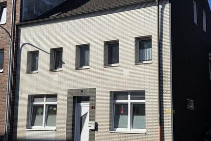 Haus Viersen - 12 Zimmer, 310 m&sup2;, 510.000&euro; | Angebot:23599124