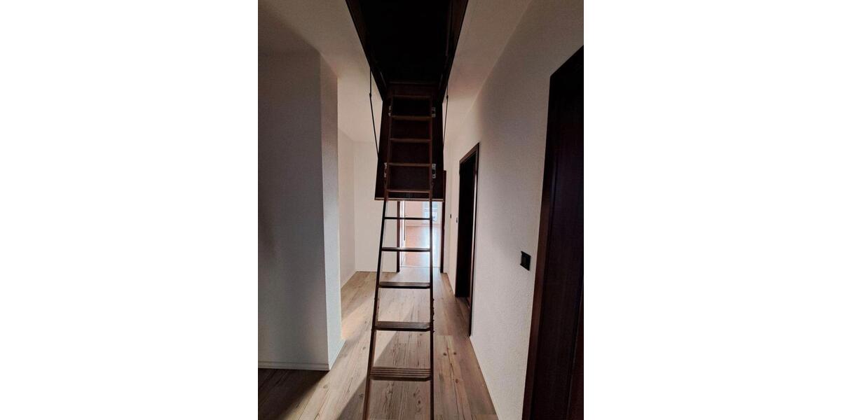 Dachgeschoßwohnung Bremen Blumenthal - 3 Zimmer, 72 m&sup2;, 175.000&euro; | Angebot:25178673