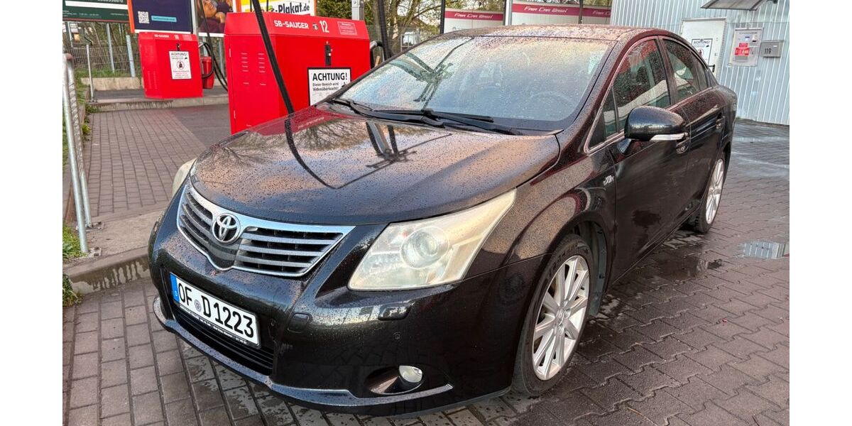 Toyota Avensis 230.000 km 4.750 &euro; Offenbach 63071