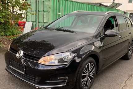 VW Golf 114.000 km 9.250 &euro; Bergisch Gladbach 51465