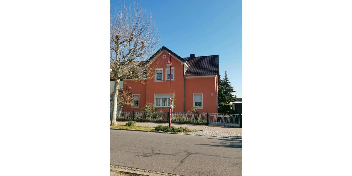 Einfamilienhaus Elsterwerda - 5 Zimmer, 135 m&sup2;, 158.000&euro; | Angebot:26269409