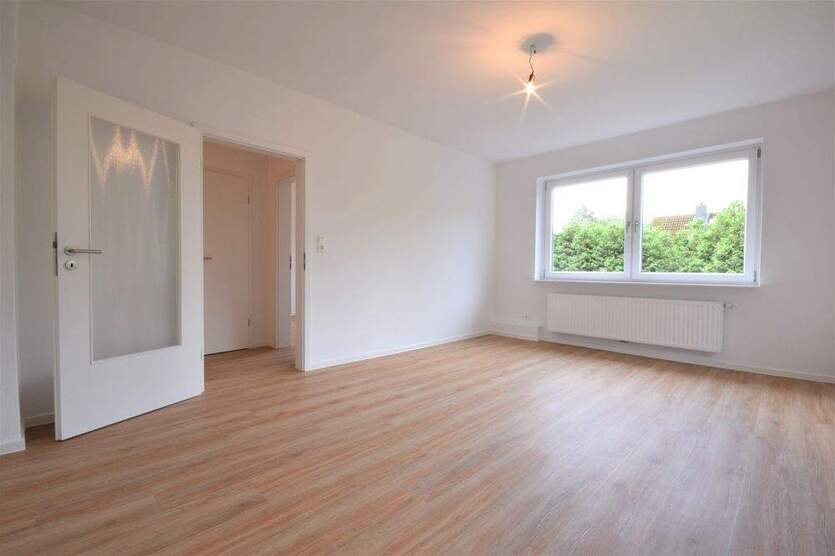 *Großzügige 3-Zimmer-OG-Wohnung in Schneverdingen zu vermieten*