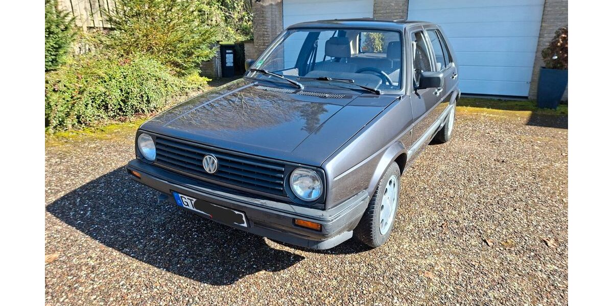 VW Golf 120.100 km 2.550 &euro; Steinhagen 33803