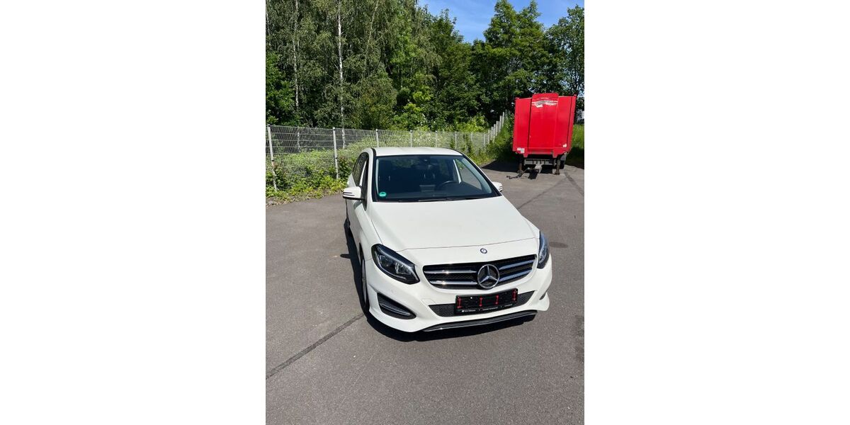 Mercedes-Benz B 180 118.000 km 9.400 &euro; Niederwiesa 09577
