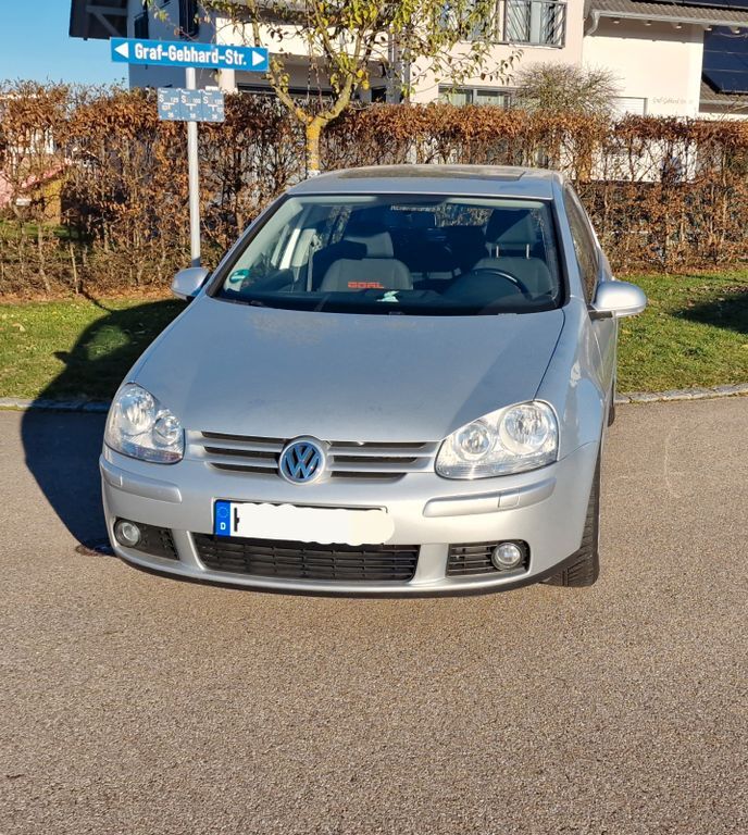 VW Golf 22.600 km 8.900 € Train 93358