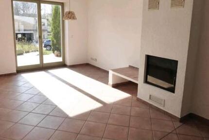 Maisonettewohnung (EG1.OG) mit Kamin, Terasse und Wasserzugang 3 zimmer