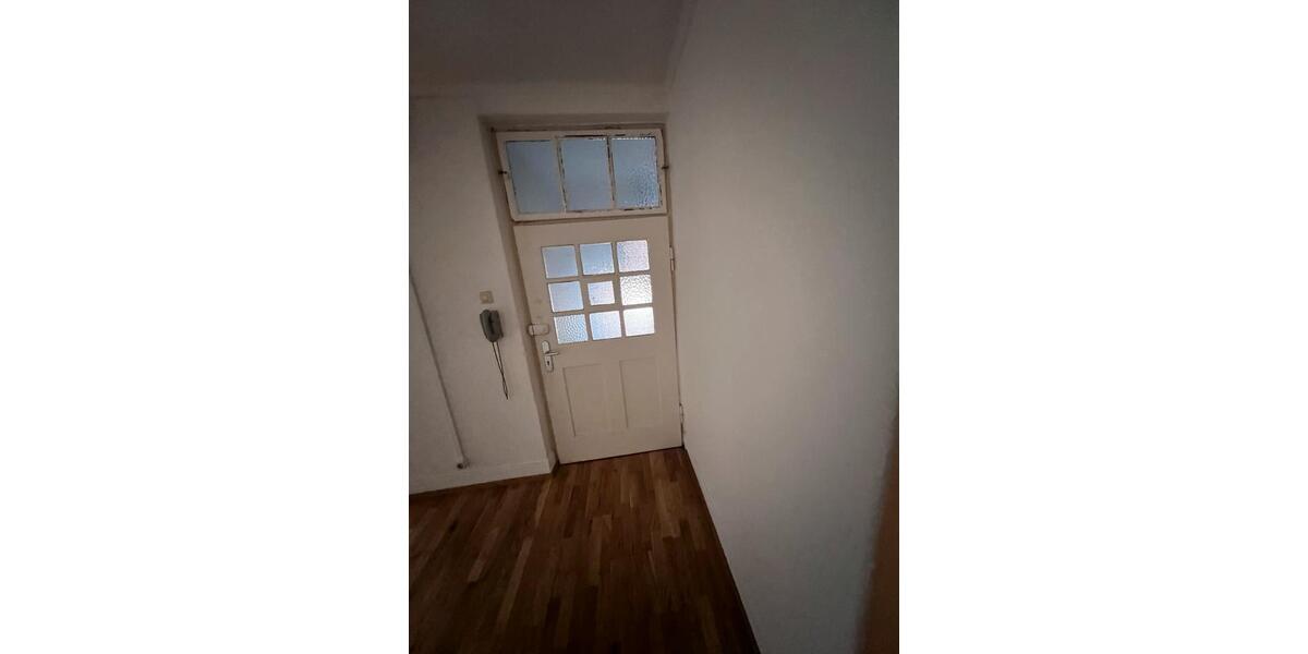 Etagenwohnung Augsburg - 5 Zimmer, 105 m&sup2;, 1.450&euro; | Angebot:25951794