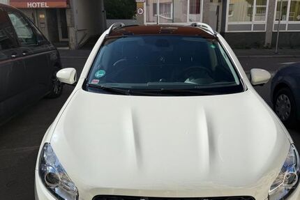Nissan Qashqai 88.000 km 10.499 &euro; München 81539